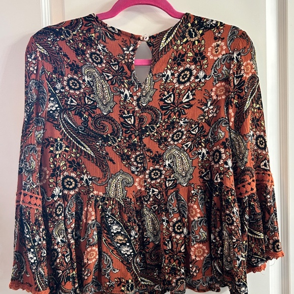 Altar'd State Tops - Altar’d State Floral Bohemian style top - M